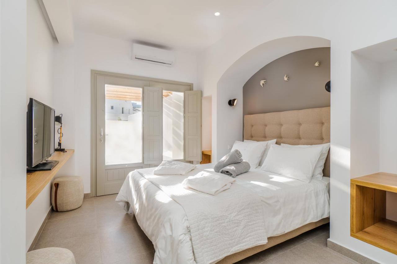 Symphony Suites Santorini Pýrgos Екстериор снимка