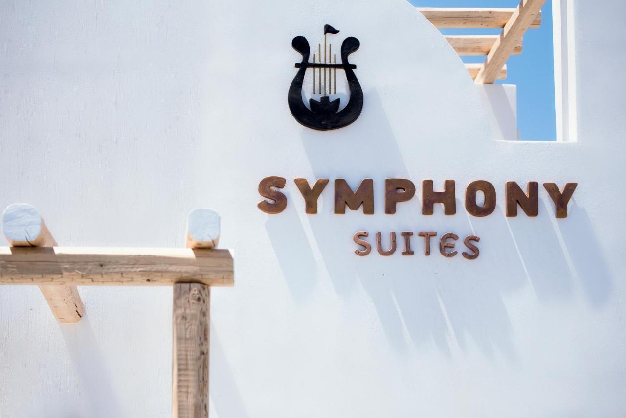Symphony Suites Santorini Pýrgos Екстериор снимка