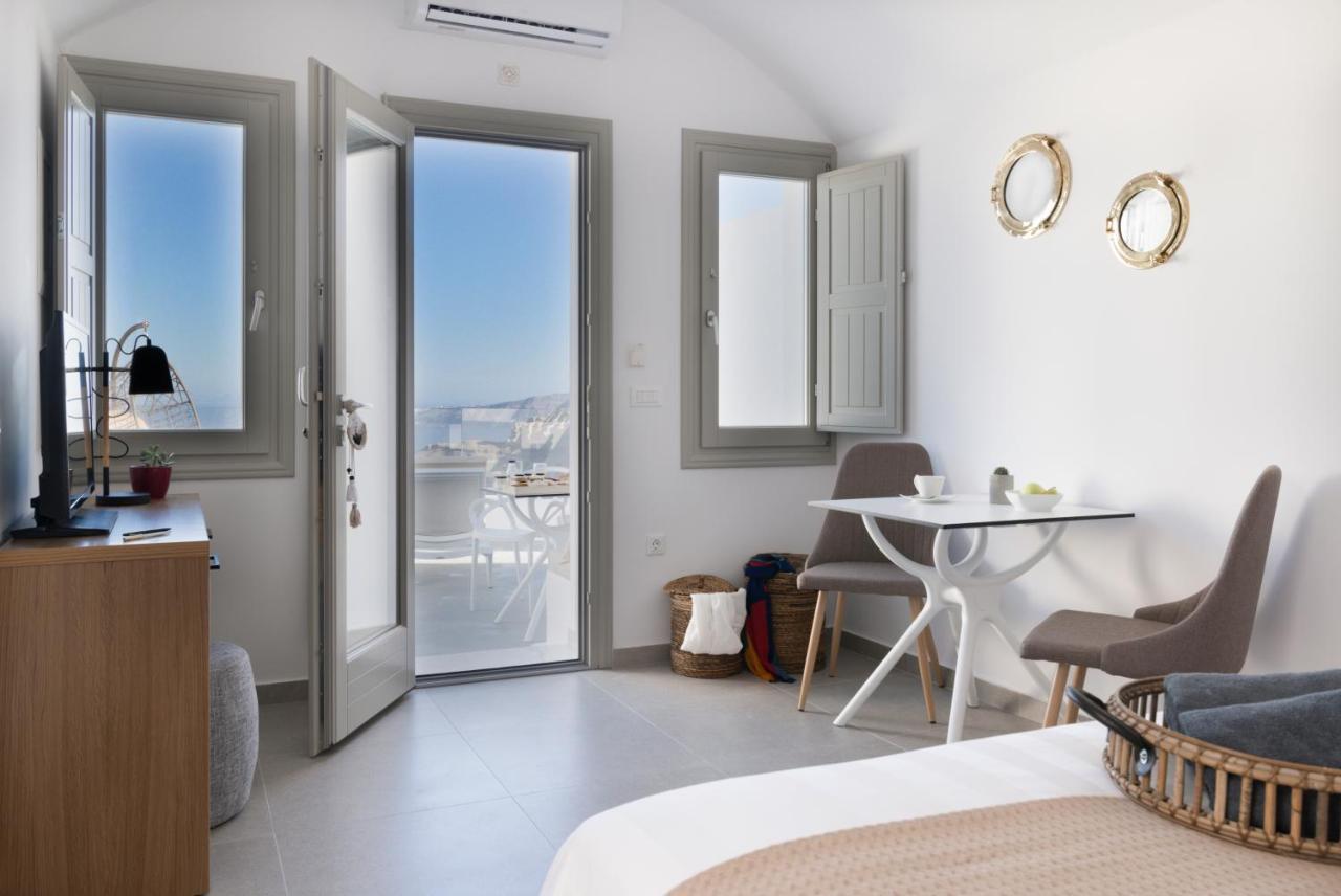 Symphony Suites Santorini Pýrgos Екстериор снимка